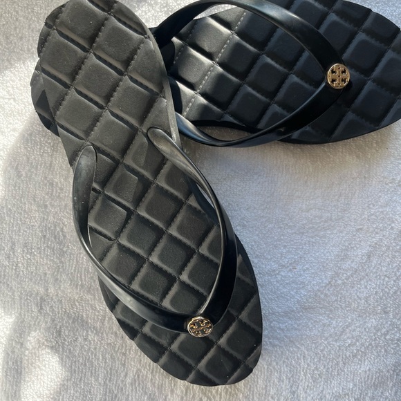 Tory Burch Black Quilted wedge Slippers - Picture 4 of 5